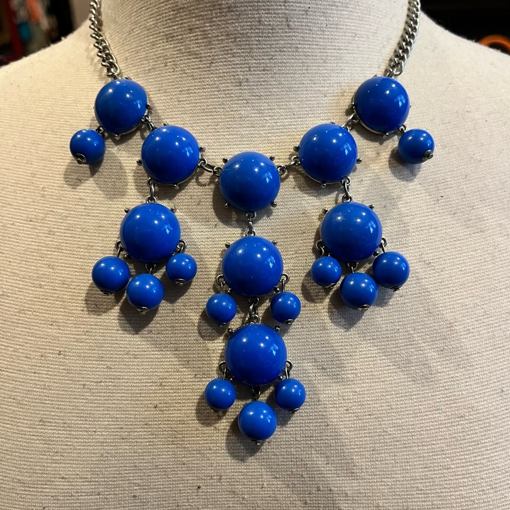 Burst in blue! Bubble statement necklace